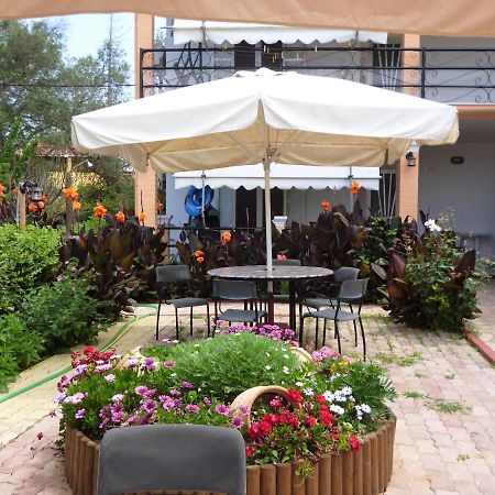 Kostas Apartments & Studios Agios Georgios Pagon Exteriér fotografie