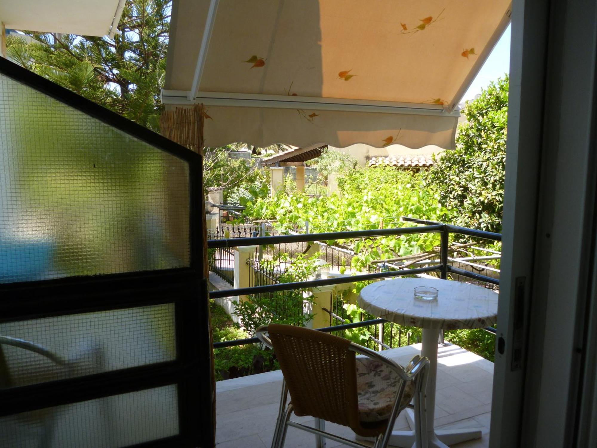 Kostas Apartments & Studios Agios Georgios Pagon Exteriér fotografie