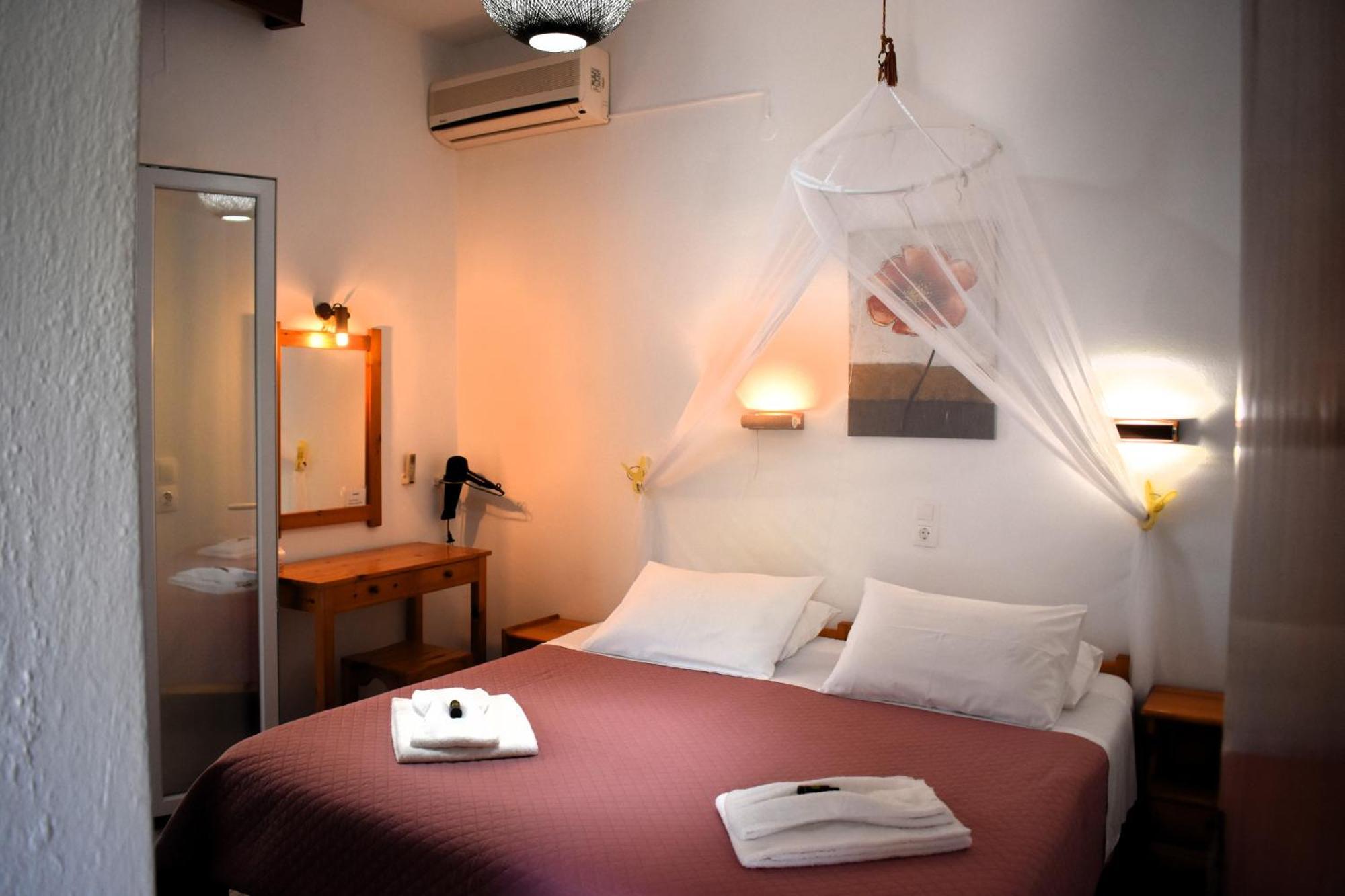 Kostas Apartments & Studios Agios Georgios Pagon Exteriér fotografie