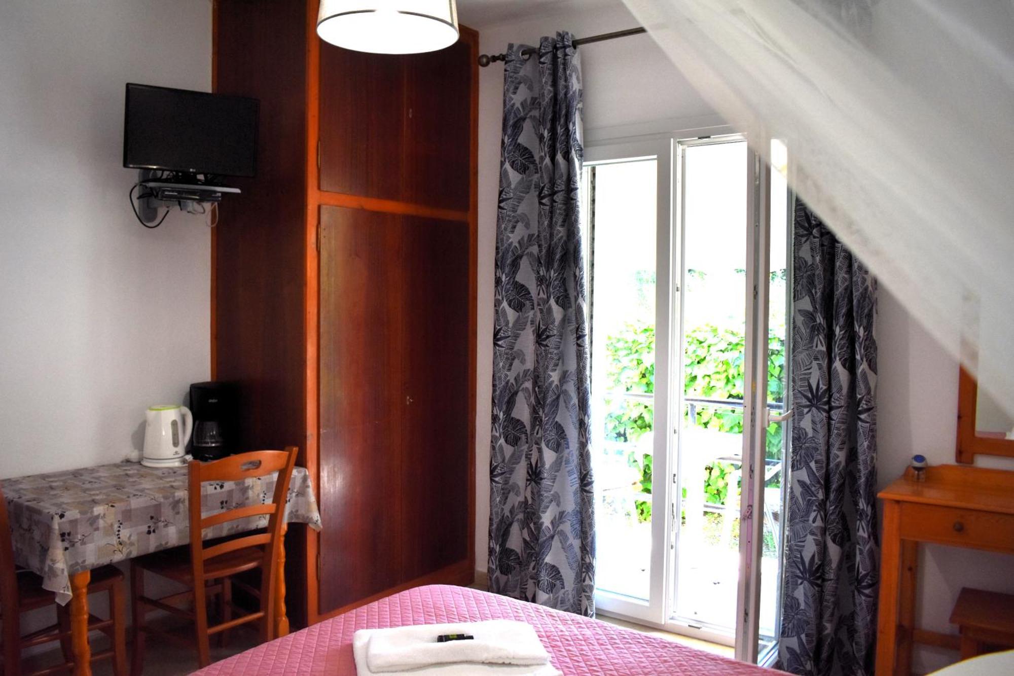 Kostas Apartments & Studios Agios Georgios Pagon Exteriér fotografie