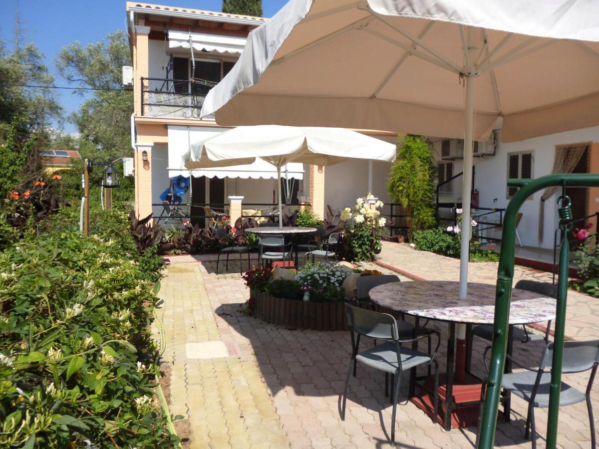 Kostas Apartments & Studios Agios Georgios Pagon Exteriér fotografie