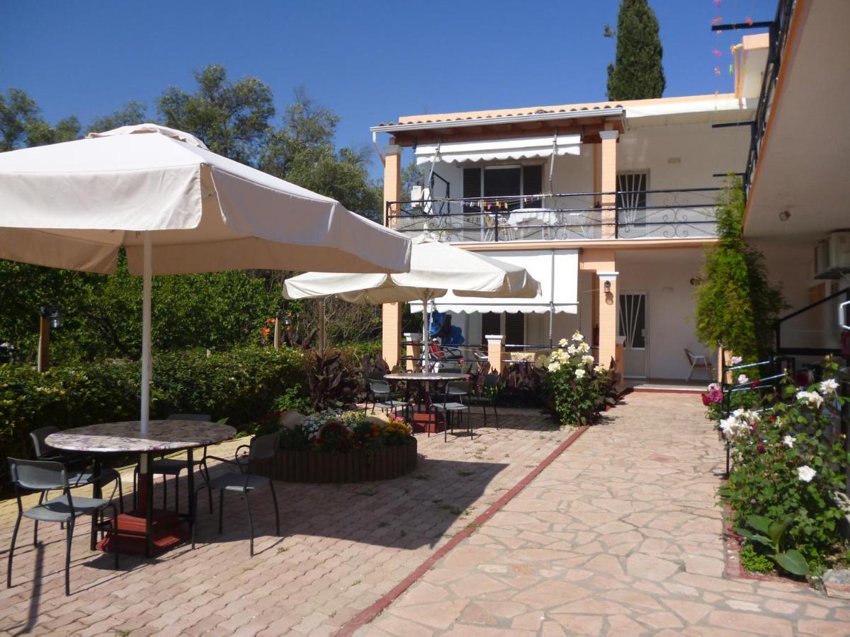 Kostas Apartments & Studios Agios Georgios Pagon Exteriér fotografie