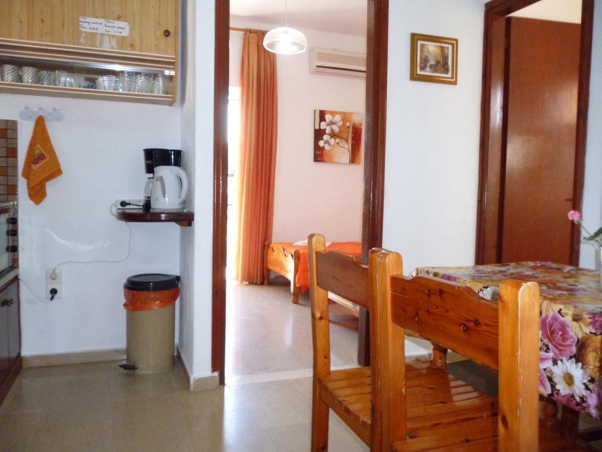 Kostas Apartments & Studios Agios Georgios Pagon Exteriér fotografie