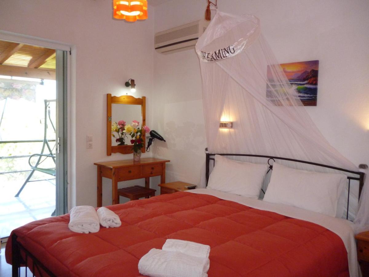 Kostas Apartments & Studios Agios Georgios Pagon Exteriér fotografie
