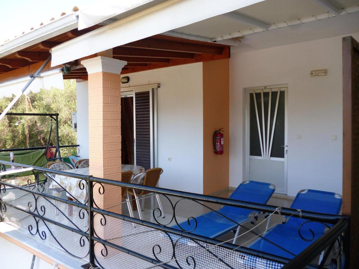 Kostas Apartments & Studios Agios Georgios Pagon Exteriér fotografie